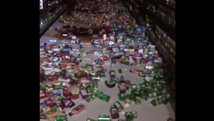 Levantan alerta de tsunami tras potente sismo en Alaska