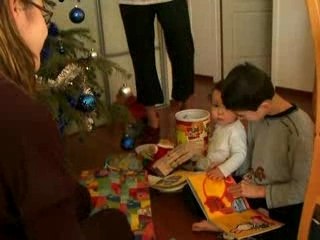 Suite du débalage de cadeaux