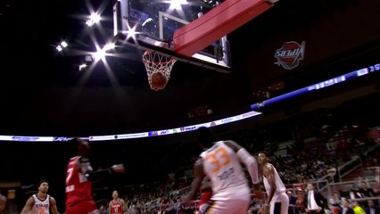 Chris Walker with the big dunk