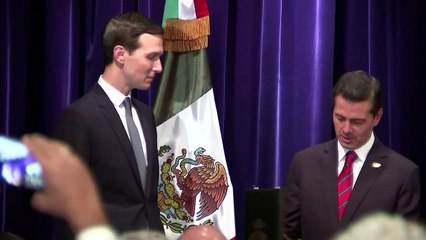 Peña condecora a Kushner por aporte a relación México-EEUU