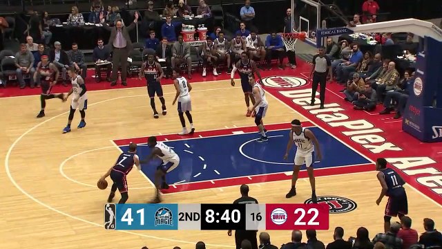 Luke Kennard Notches 27 PTS For Grand Rapids Drive