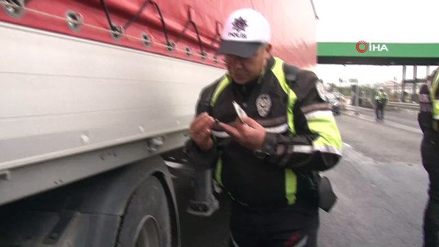 Kış lastiği uygulaması polis ekiplerini harekete geçirdi