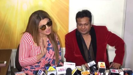 Rakhi Sawant fights with Deepak Kalal in Live press Confrence; Watch video | FilmiBeat