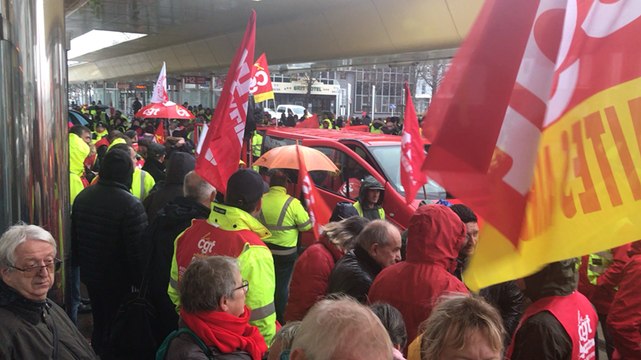 Manifestation commune de la CGT et des gilets jaunes