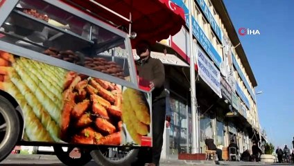 Kendi imkanlarıyla tatlı arabası yaptı