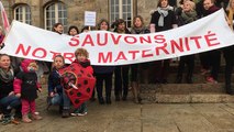 Manifestation pour le maintien de la maternité de Guingamp