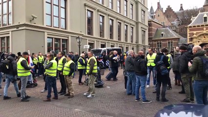 'Sarı yelekliler'in protestosu Hollanda'ya sıçradı - LAHEY