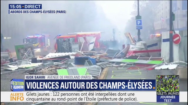 Pavés arrachés, barrières renversées... Les premières images des dégâts aux abords des Champs-Élysées