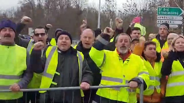 LUNEVILLE Les gilets jaunes remontés contre le président Macron à Chaufontaine