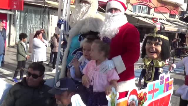 Marmaris Yeni Yıl Festivali' Coşkulu Açılış Töreniyle Başladı