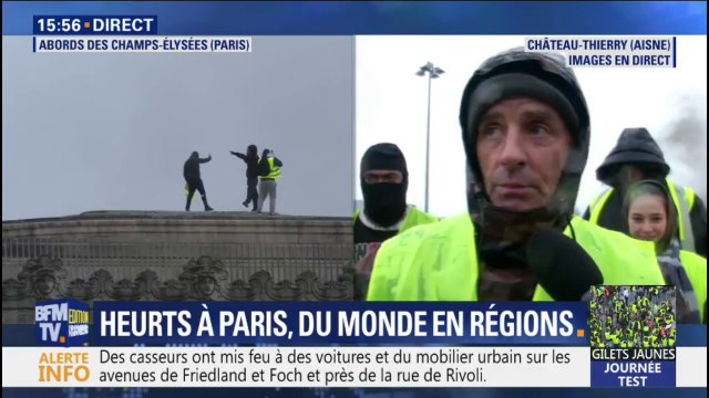 Gilets jaunes: des individus sont parvenus à monter tout en haut de l'Arc de Triomphe