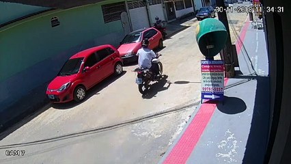 Motoboy é assaltado na Serra após sacar dinheiro em banco