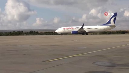 AK Parti Şanlıurfa Adayını Davul Zurna Eşliğinde Binlerce Kişi Karşıladı