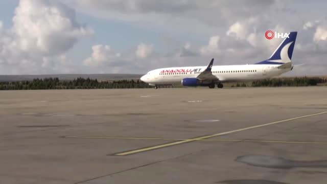 AK Parti Şanlıurfa Adayını Davul Zurna Eşliğinde Binlerce Kişi Karşıladı