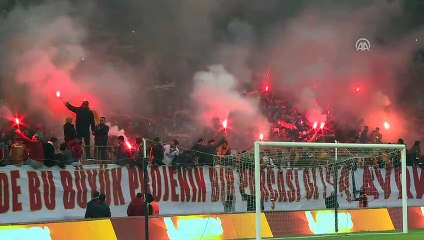 Galatasaray idmanı taraftara açtı