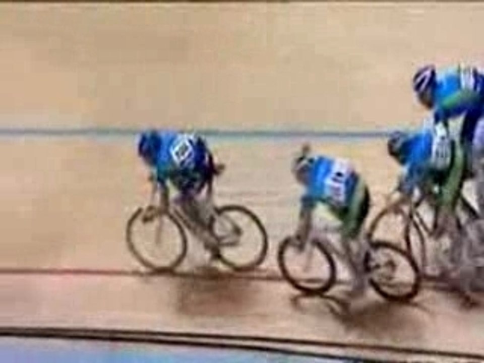 Insane_bike_pileup