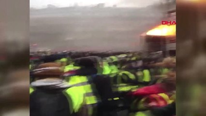 Fransa'daki Eylemlerde Şu Ana Kadar 122 'Sarı Yelekli' Gözaltına Alındı