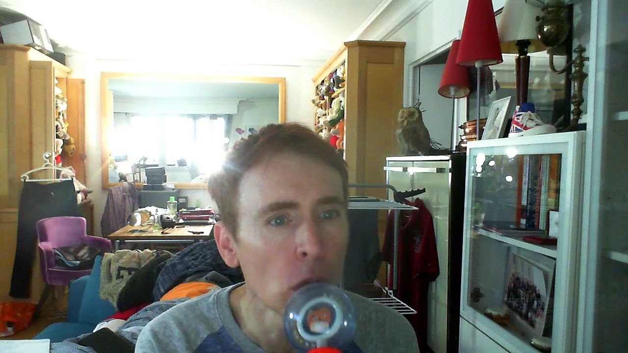 Wiwi égratigne "ring" de Cardi B & Kehlani