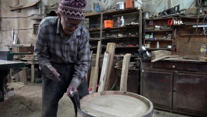 Dede ile torunun fıçıları Türkiye’nin her yerinden alıcı buluyor