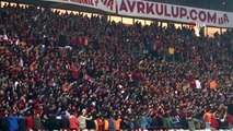 Galatasaray Dünya Rekoru Kırdı! Taraftarlar Akın Etti...