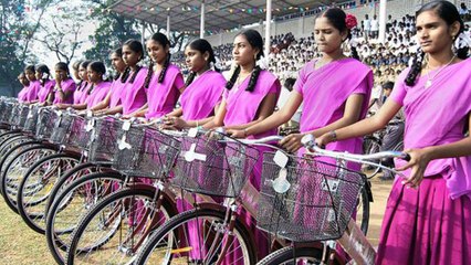கர்நாடக நிராகரித்த சைக்கிளை மாணவர்களுக்கு வழங்கிய தமிழக அரசு ?