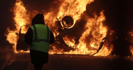 Fransa'da İsyan Büyüyor! Hükümet Sözcüsünden OHAL Sinyali Geldi