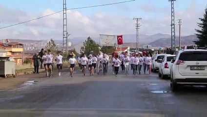 Gardiyan atletten ölen oğlu anısına yol koşusu - SİVAS