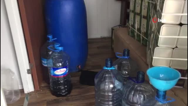 Çanakkale'de Kaçak İçki Operasyonu: 702 Litre Şarap, 133 Litre Votka, 7 Litre Rakı Ele Geçirildi