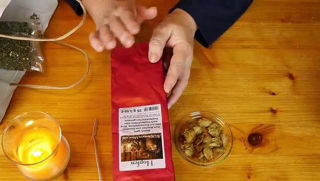 ASMR-Roleplay: Sleeping Tea from Granny Tana - soft spoken and crinkle sounds