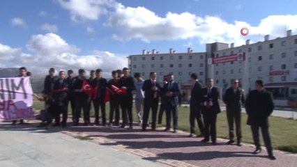 Üniversiteli Gençler Çaya Davet Etti, Bakanlar Kırmadı