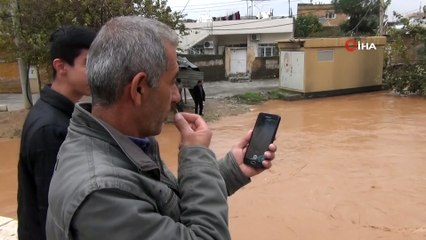 Vatandaşlar yağış ile birlikte fotoğraf çektirmek için tarihi köprüye koştu