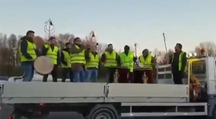 Ve Türkler Fransa'daki eylemlere giriş yaptı