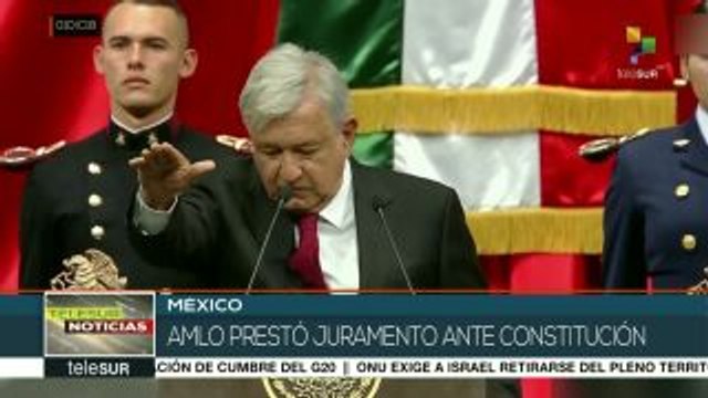 México: AMLO llegó a toma de protesta en medio de aplausos