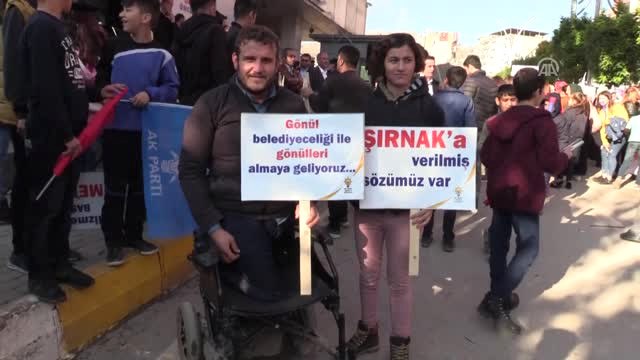 AK Parti Adayı Yarka, Coşkuyla Karşılandı