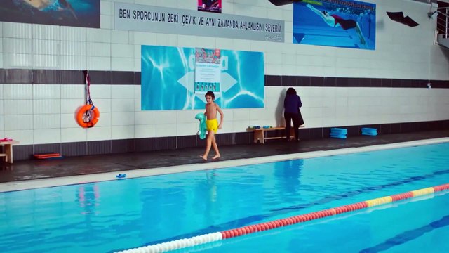 Azra'nın gördüğü şok manzara! (Bölüm Sonu) - Elimi Bırakma 19. Bölüm