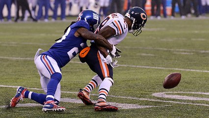 Gabriel fumbles on attempt to turn up field, Giants recover