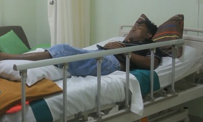 Seorang Polisi Tertabrak Lampu Sayap Pesawat Pelita Air