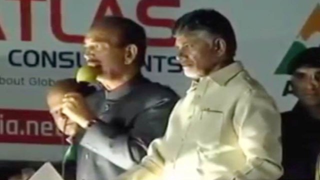 AP CM Naidu, Congress leader Ghulam Azad conduct road show in Hyderabad | OneIndia News
