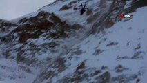 Niğde’nin Demirkazık dağında tırmanış sonrası inişe geçerken düşen dağcıları arama çalışmaları sürüyor