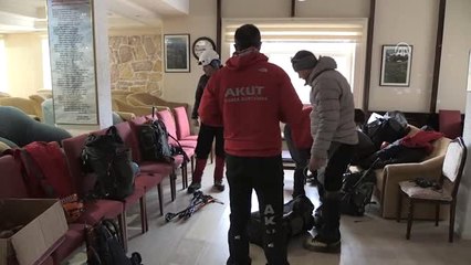 Demirkazık'ta Kayıp Dağcıyı Kurtarma Çalışmaları