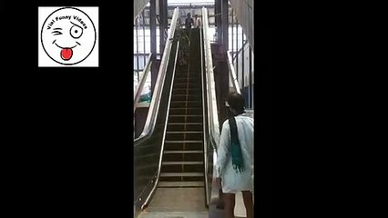 Escalator Funny moment