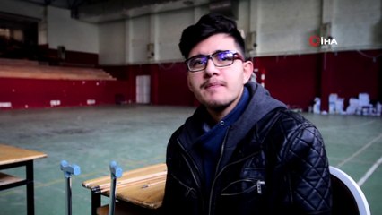 Engeli başarısına engel olmadı