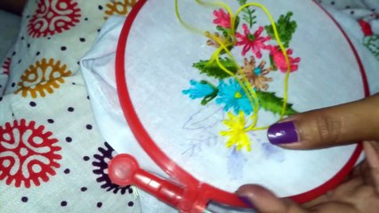 লেজি ডেইজি, ফ্রেঞ্চ নট এবং বকেয়া সেলাই দিয়ে ডিসাইন || Lazy Daisy with French Knot & Satin Stitch