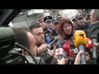 Ora News - I prishën shtëpinë, banorja e përlotur: I kërkova 3 ditë kohë për të hequr orenditë