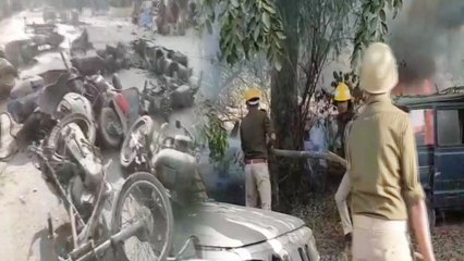 Bulandshahr में एक अफवाह के बाद जब मची तबाही, Watch Video | वनइंडिया हिंदी