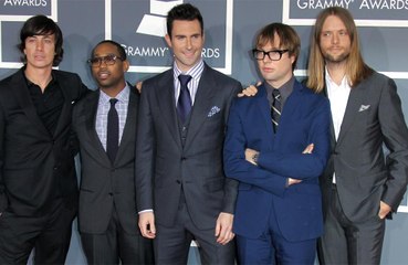 Maroon 5's label didn't want Moves Like Jagger