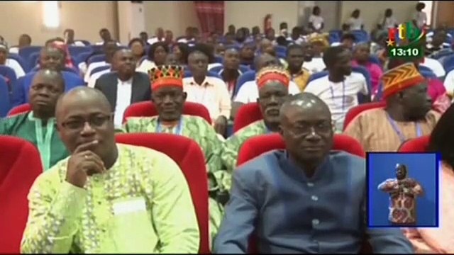 RTB - Plusieurs associations et ONG participent à une conférence pour la lutte contre le SIDA et autres maladies à la 7ème journée communautaire