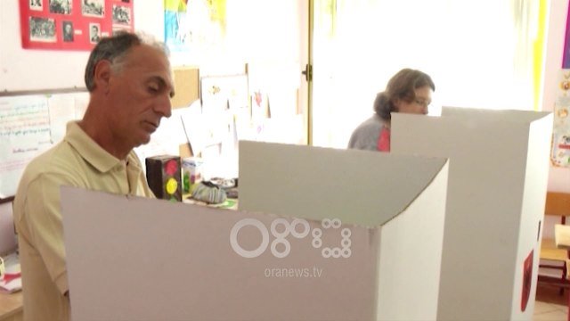 Ora News - Zgjedhjet 2019, 3.5 mln shqiptarë të drejtë për të votuar. Bashkitë të publikojnë listat