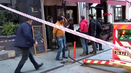 İstanbul- Karaköy'de Otelde Yangın Paniği 2