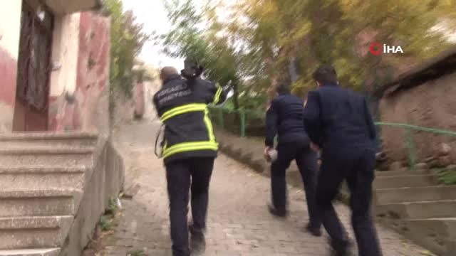 Komşularının Haber Alamadığı Yatağa Bağlı Yaşlı Kadının İmdadına İtfaiye Yetişti